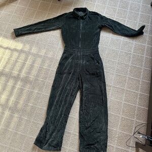SALE! EUC Majestic Filatures Velour Zip-front l/s JUMPSUIT! Dark Olive,  Size XS